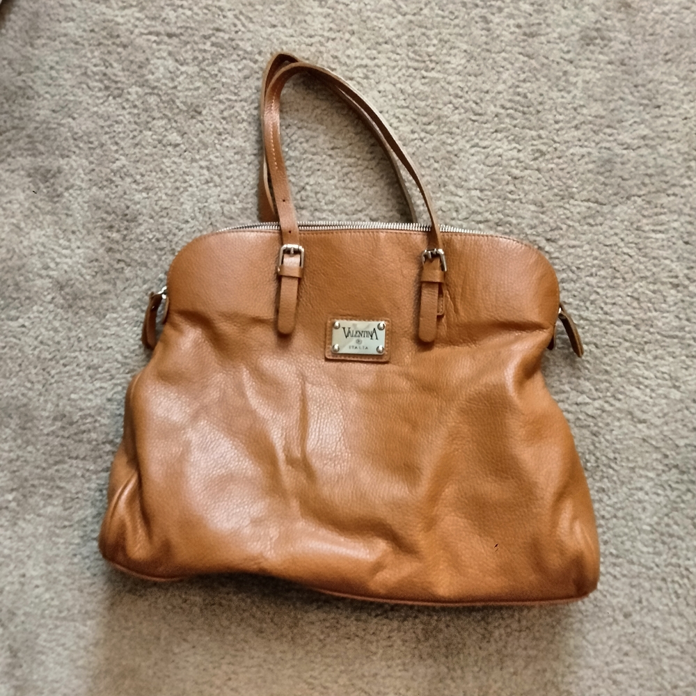 Valentina Tan Leather Tote with Elegant Design